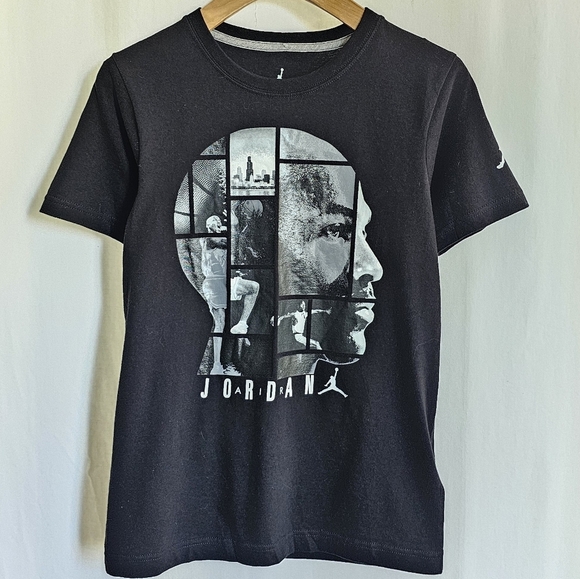 Nike Air Jordan XV Kids Black & White Graphic T-Shirt - Picture 11 of 16